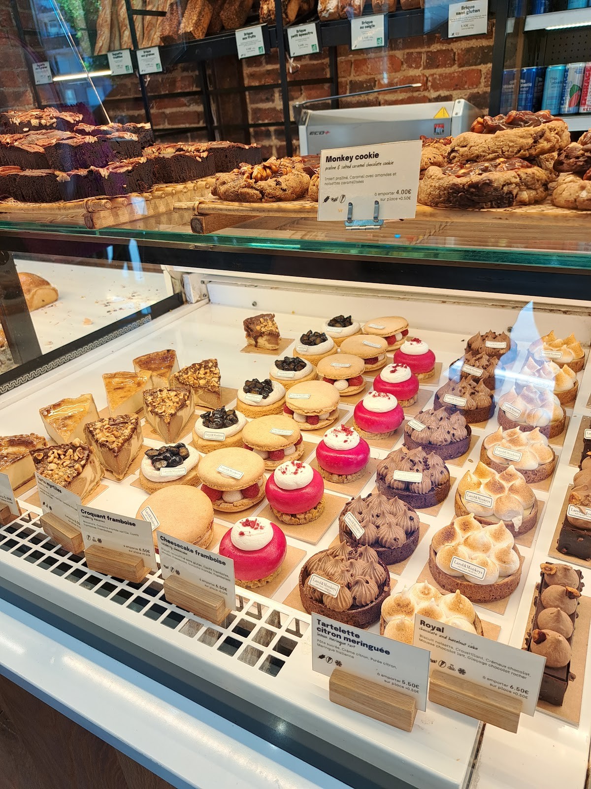 Land&Monkeys Roquette: food & drinks