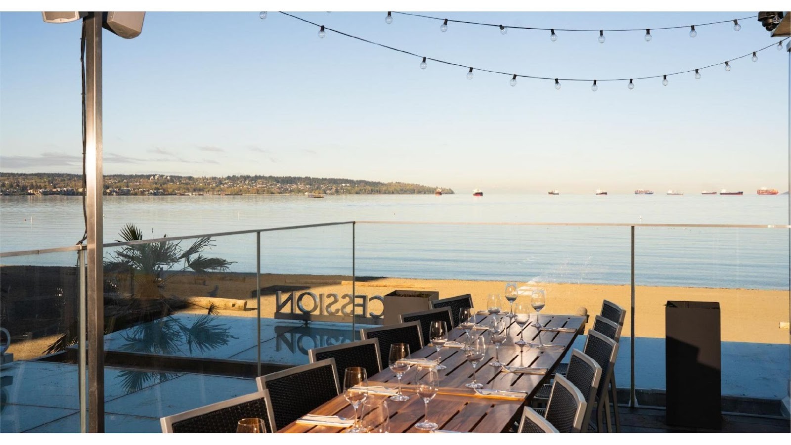 Cactus Club Cafe: the place