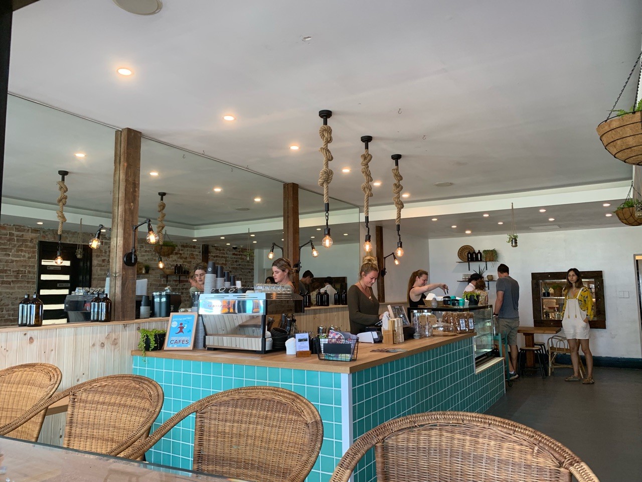 Bare Naked Bowls Dee Why: the place