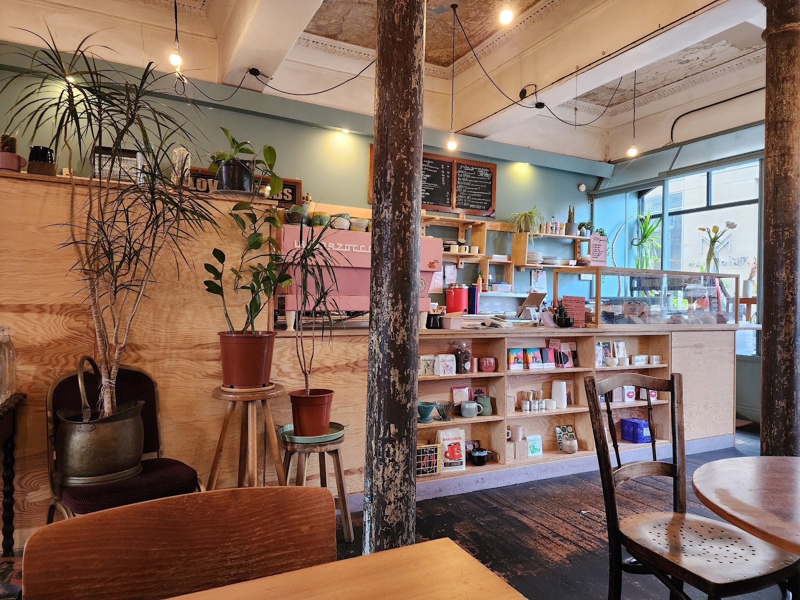 Lovecrumbs West Port: the place
