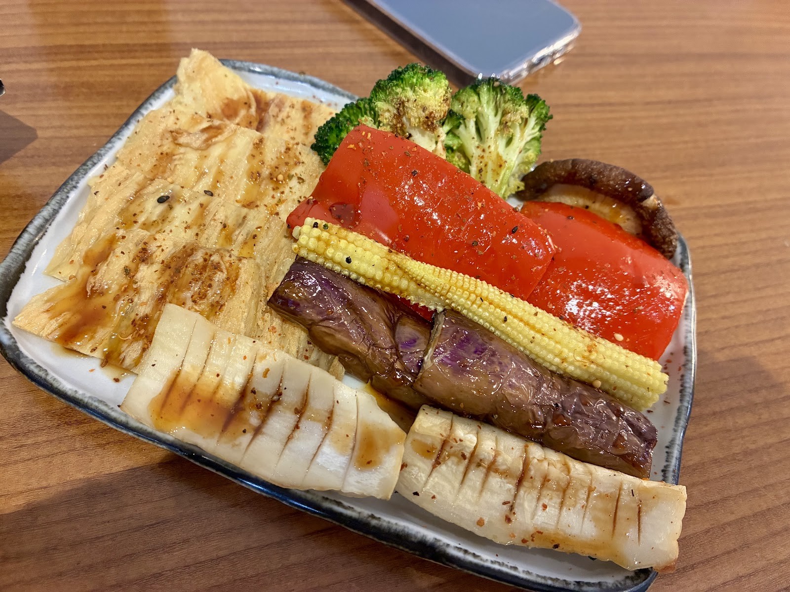 About Islander: food & drinks
