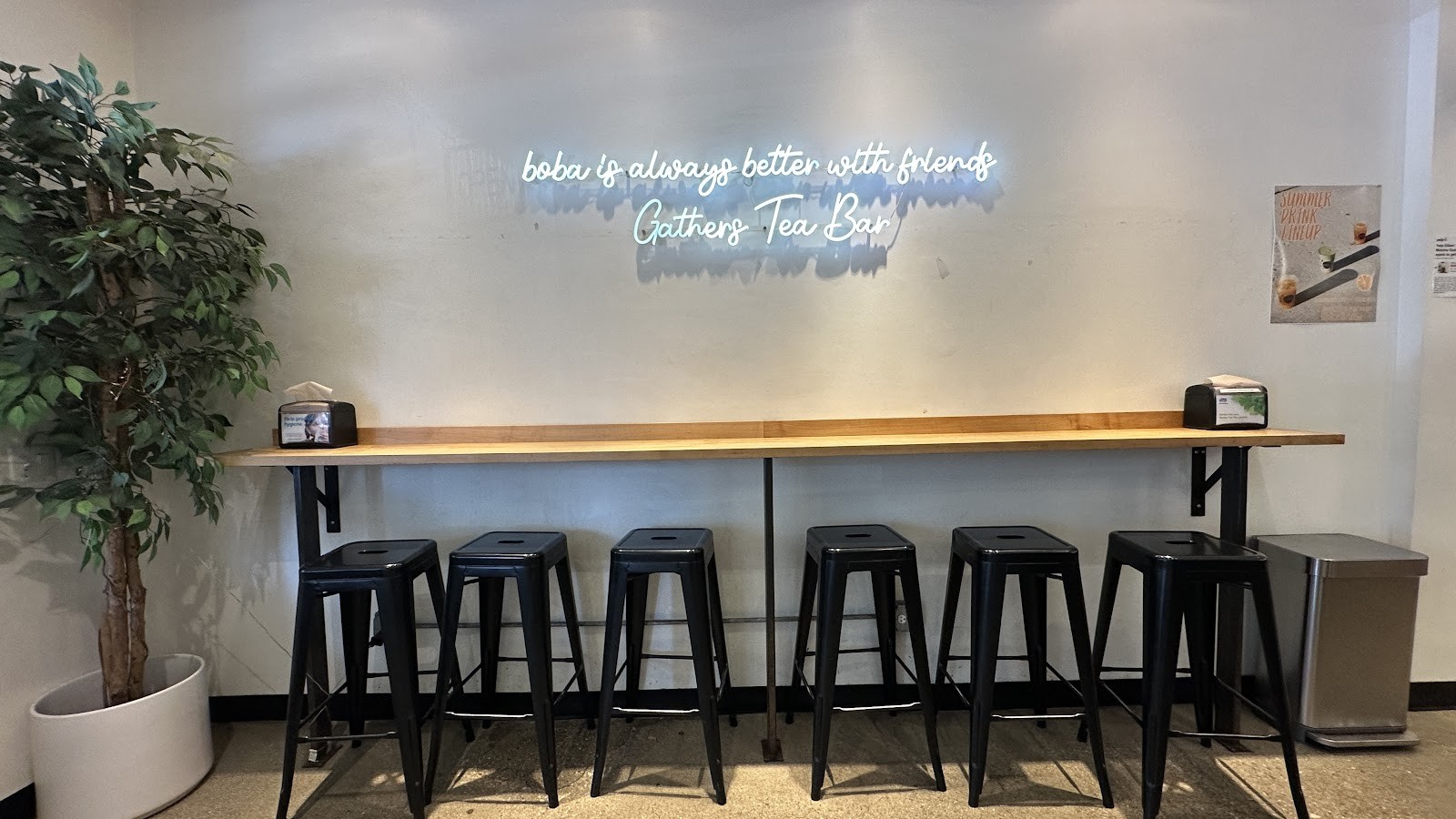 Gathers Tea Bar: the place