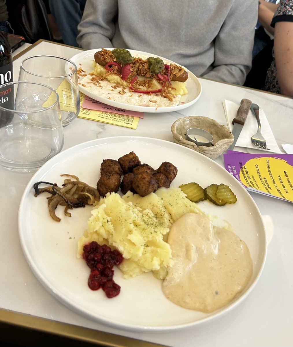 Dauns: food & drinks