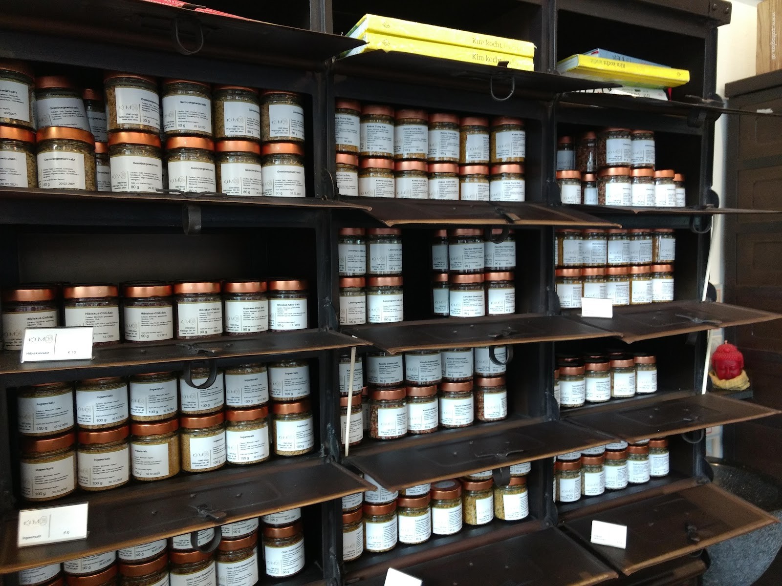 Kim Shop: the place