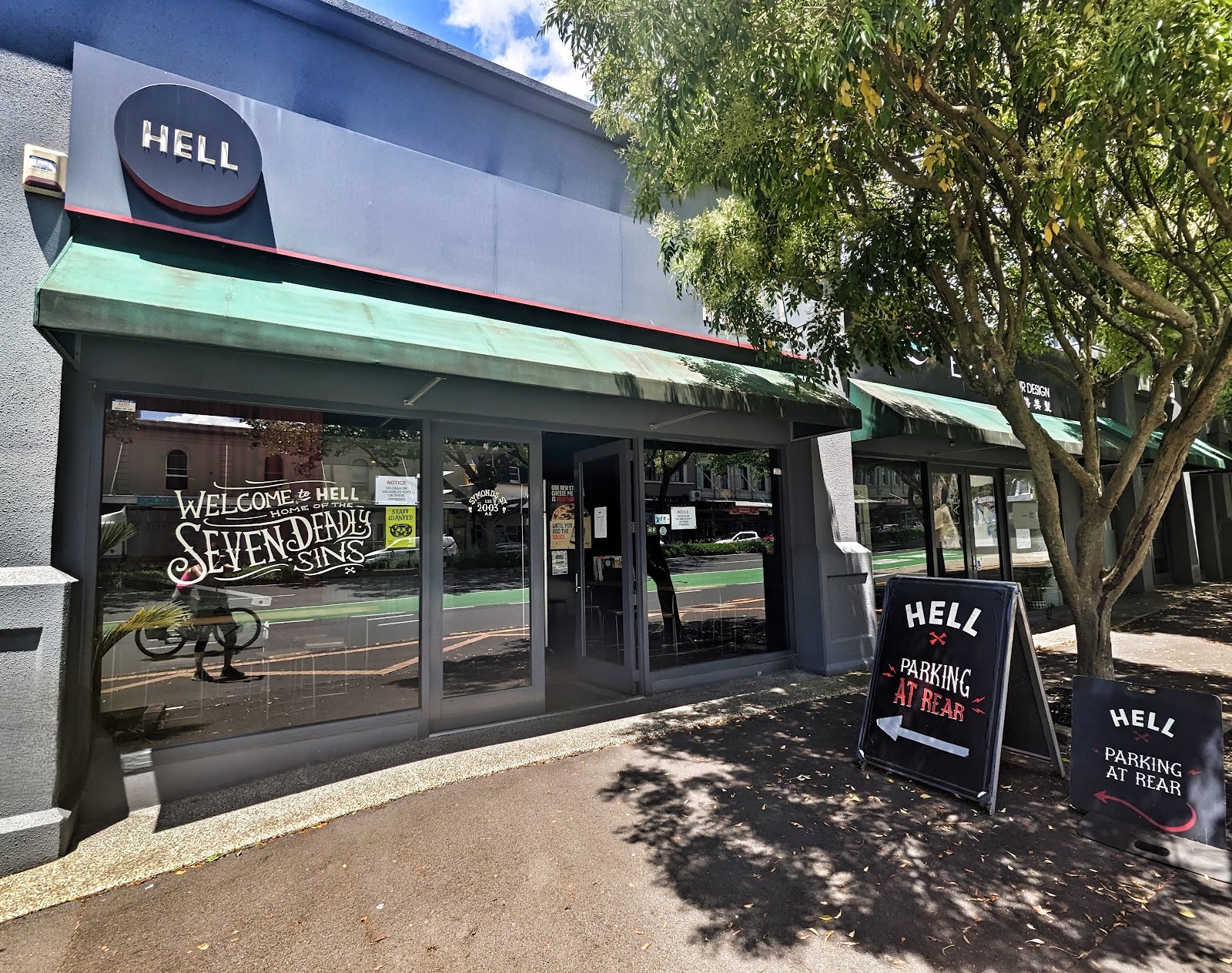 Hell Pizza Symonds St: the place