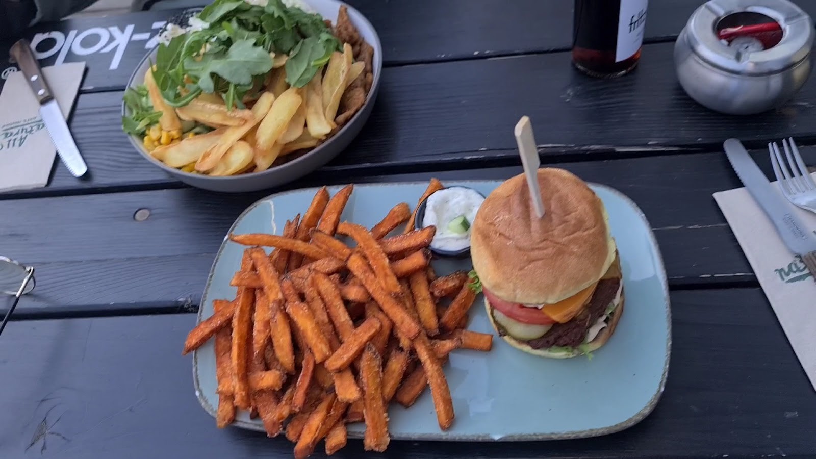 Apple & Eve: food & drinks