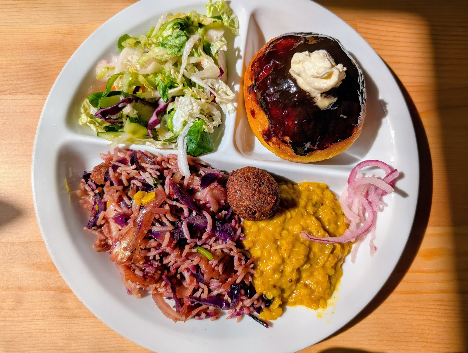 Sandokan Vegan Bistro: food & drinks